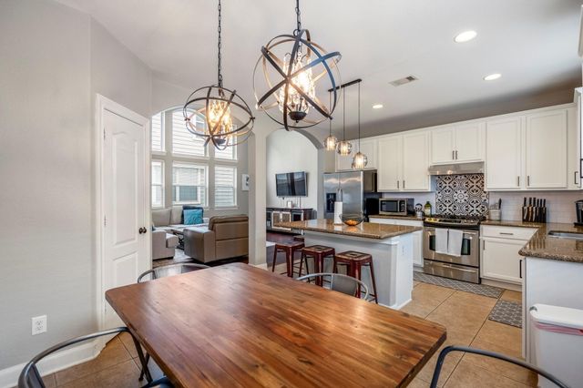 63 Panterra Way, The Woodlands, TX 77382