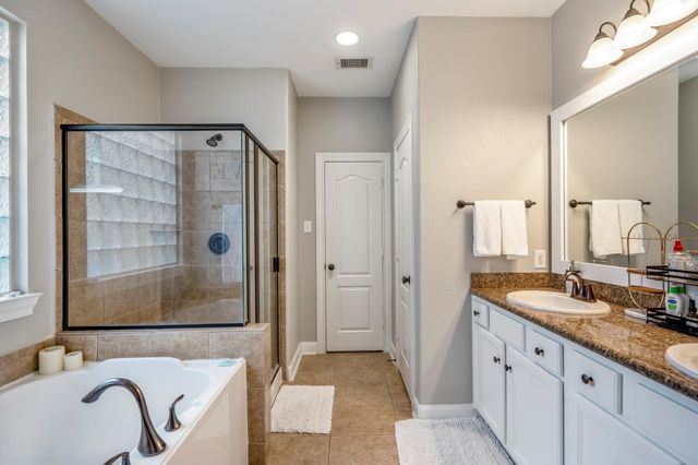 63 Panterra Way, The Woodlands, TX 77382