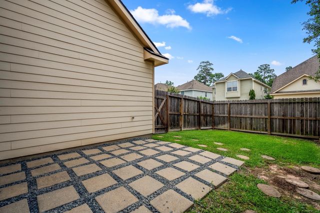 63 Panterra Way, The Woodlands, TX 77382