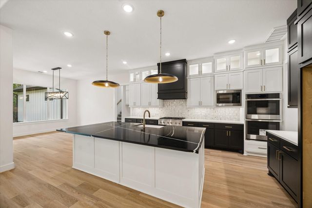 9509 Forest Trace, Plantersville, TX 77363