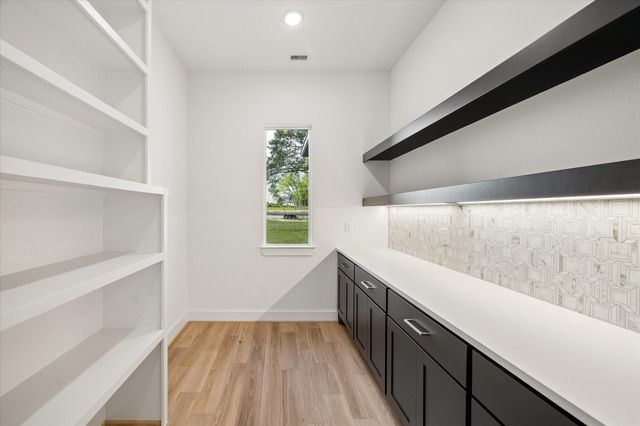 9509 Forest Trace, Plantersville, TX 77363