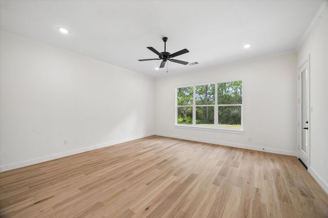 9509 Forest Trace, Plantersville, TX 77363