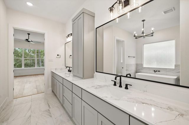 9509 Forest Trace, Plantersville, TX 77363