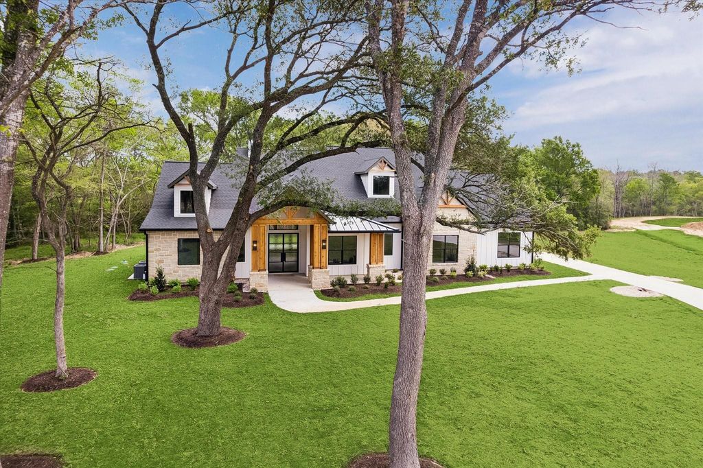 9509 Forest Trace, Plantersville, TX 77363