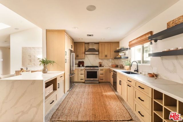 5308 Range View Avenue, Los Angeles, CA 90042