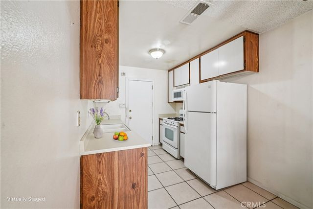 1650 S Campus 98, Ontario, CA 91761