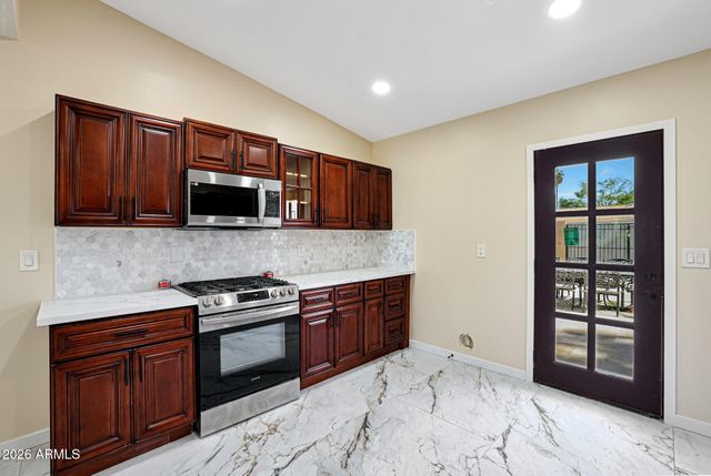 725 E ENCANTO Drive, Tempe, AZ 85281