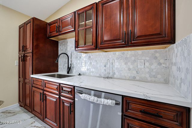 725 E ENCANTO Drive, Tempe, AZ 85281