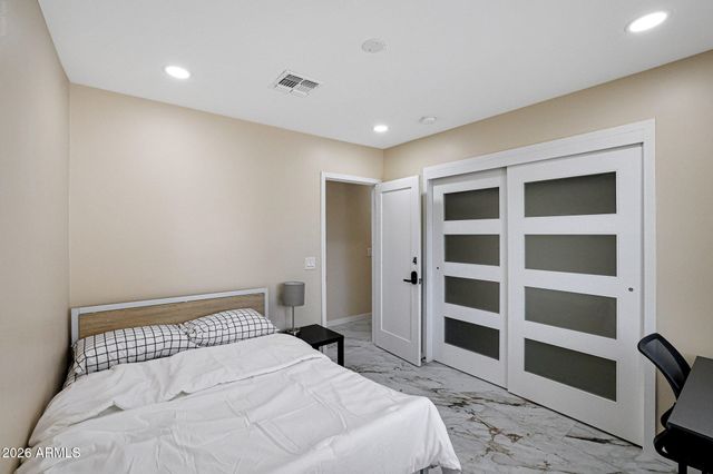 725 E ENCANTO Drive, Tempe, AZ 85281