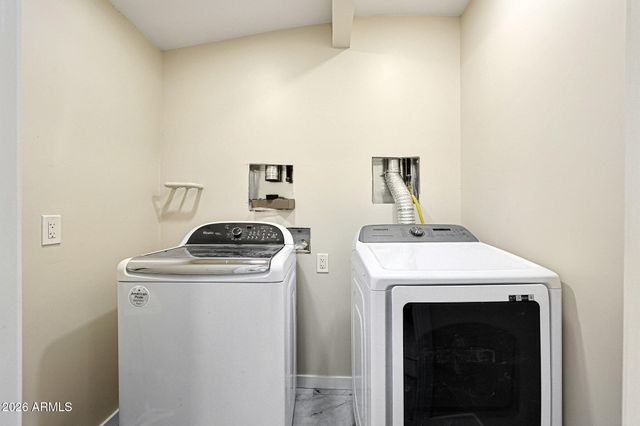725 E ENCANTO Drive, Tempe, AZ 85281