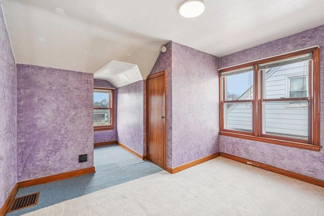 3622 S 16th STREET, Milwaukee, WI 53221