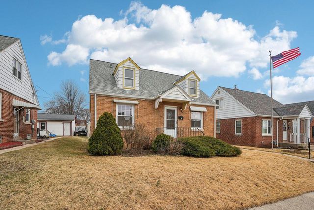 3622 S 16th STREET, Milwaukee, WI 53221