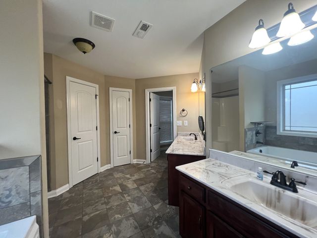 1701 Winterhaven Ct, Clarksville, TN 37042