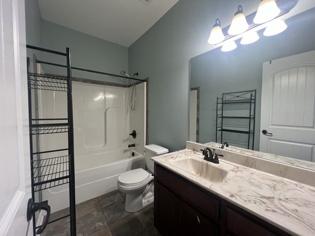 1701 Winterhaven Ct, Clarksville, TN 37042