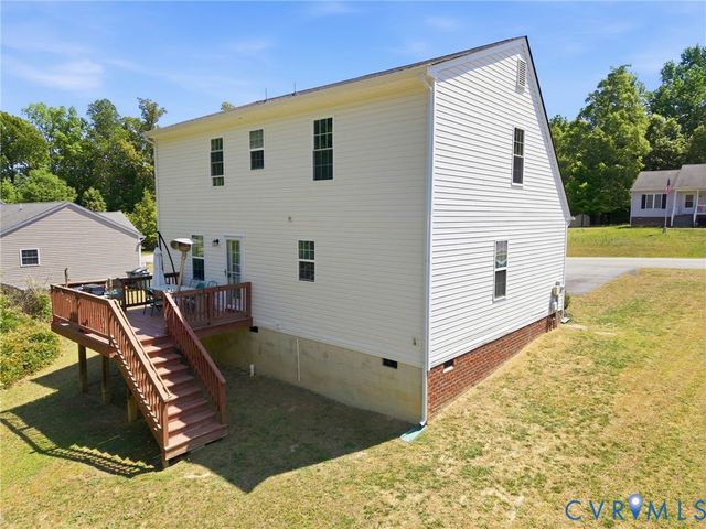 329 Beechwood Park Ln, Highland Springs, VA 23075
