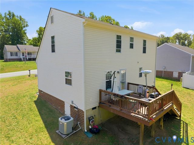 329 Beechwood Park Ln, Highland Springs, VA 23075