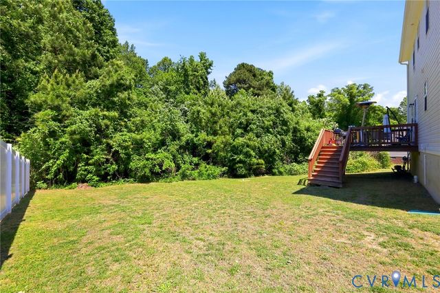 329 Beechwood Park Ln, Highland Springs, VA 23075