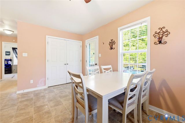 329 Beechwood Park Ln, Highland Springs, VA 23075