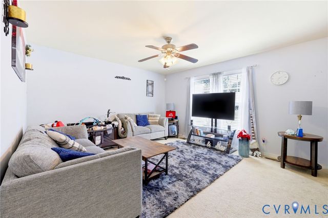 329 Beechwood Park Ln, Highland Springs, VA 23075