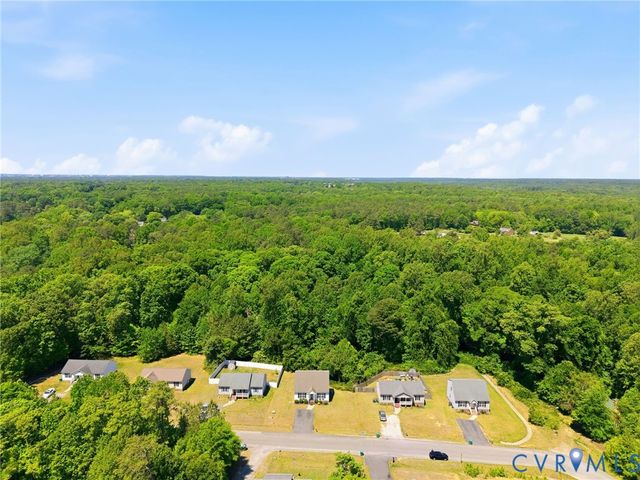 329 Beechwood Park Ln, Highland Springs, VA 23075