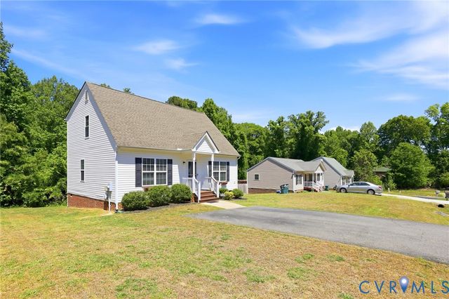 329 Beechwood Park Ln, Highland Springs, VA 23075