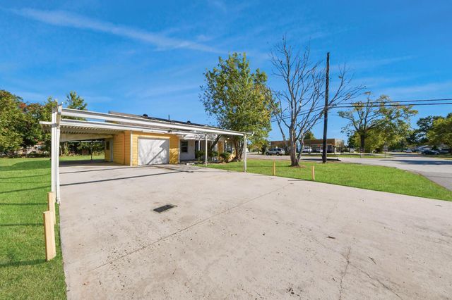 11029 Muscatine Street, Houston, TX 77029