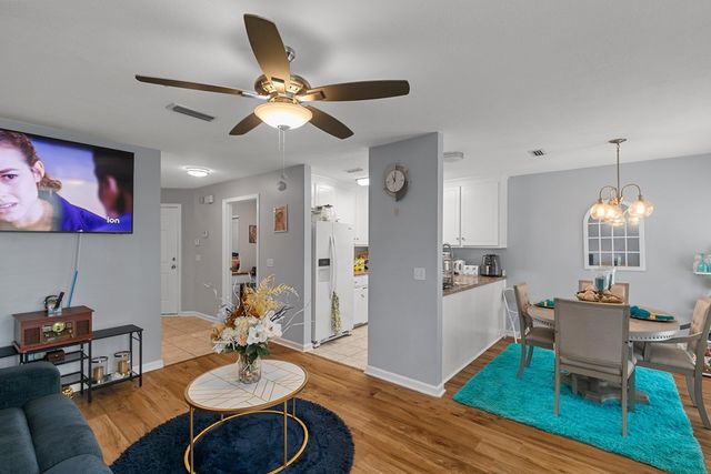 108 Coral Ln, Dothan, AL 36305