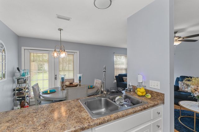 108 Coral Ln, Dothan, AL 36305