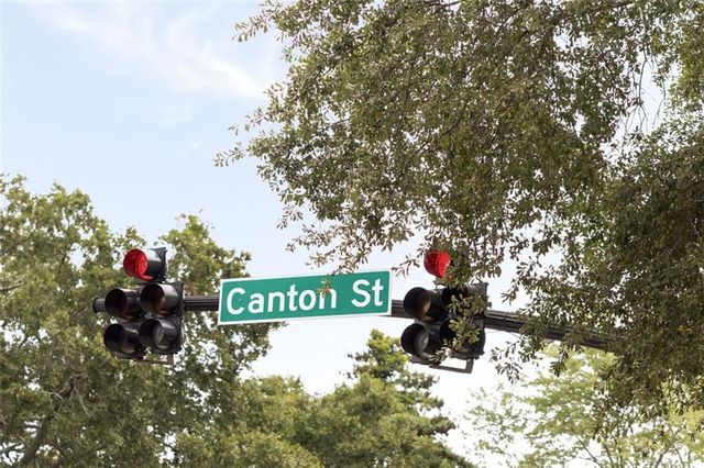 11015 Stroup Road, Roswell, GA 30075