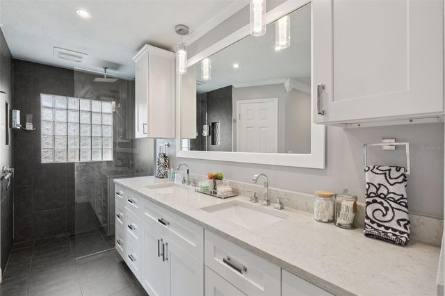 4825 PALM TREE COURT, Windermere, FL 34786