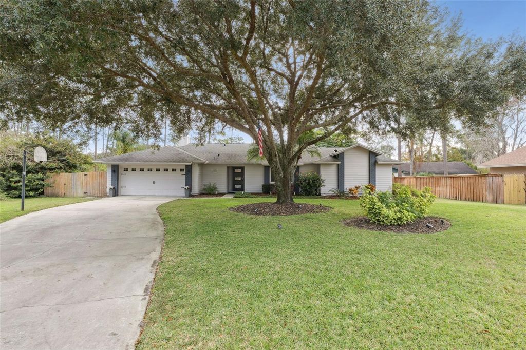 4825 PALM TREE COURT, Windermere, FL 34786