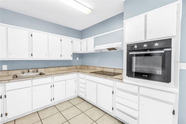 930 ALCAZAR WAY S, St Petersburg, FL 33705