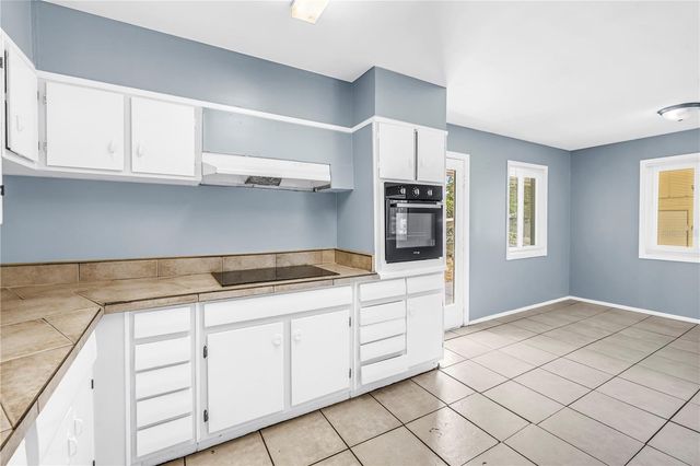 930 ALCAZAR WAY S, St Petersburg, FL 33705