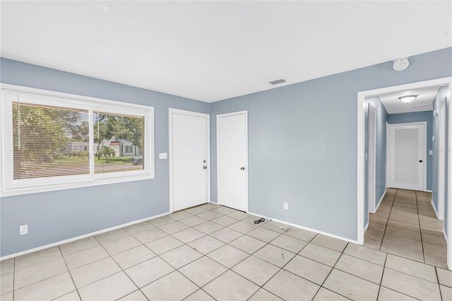 930 ALCAZAR WAY S, St Petersburg, FL 33705