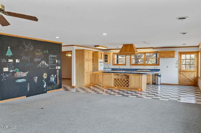 449 Chuckey Overlook, Chuckey, TN 37641