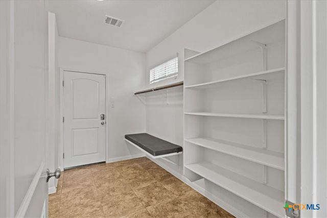 606 Irvin Drive, San Marcos, TX 78666