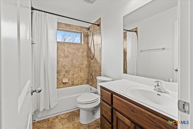 606 Irvin Drive, San Marcos, TX 78666