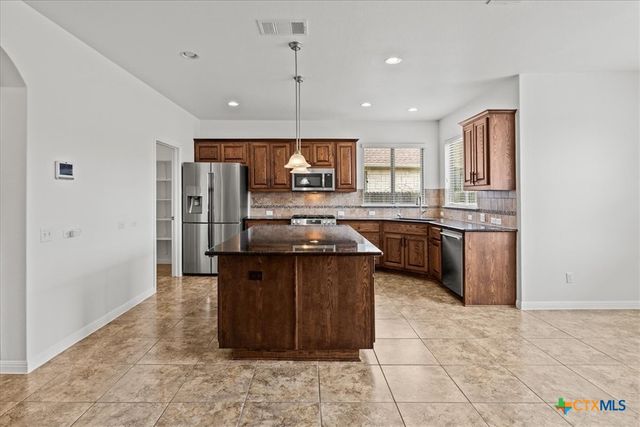 606 Irvin Drive, San Marcos, TX 78666