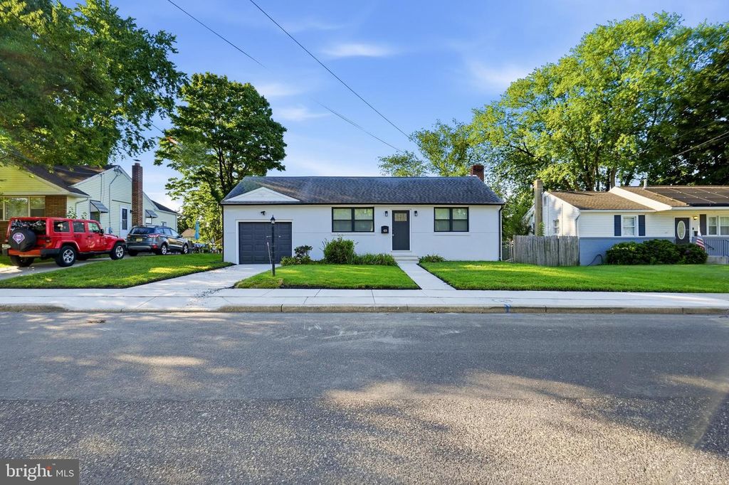 410 4TH AVE, BELLMAWR, NJ 08031 — photo 2