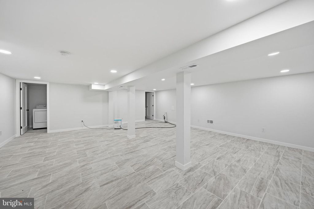 410 4TH AVE, BELLMAWR, NJ 08031 — photo 4