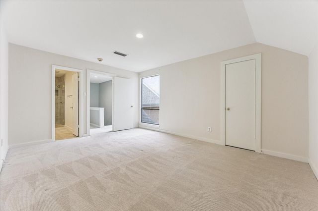 10 S Briar Hollow Lane 50, Houston, TX 77027