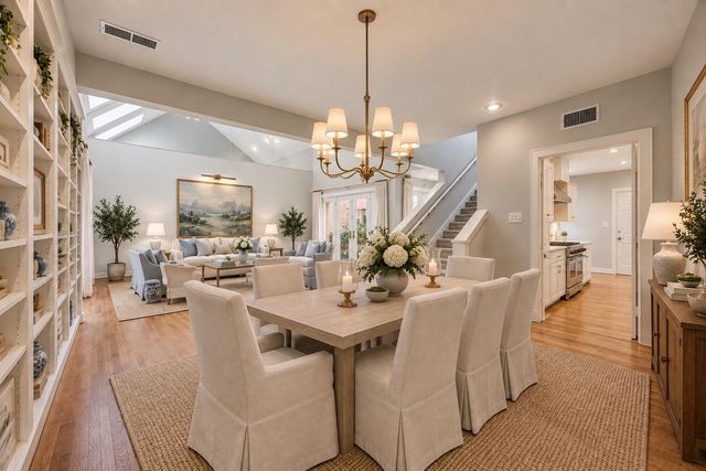10 S Briar Hollow Lane 50, Houston, TX 77027