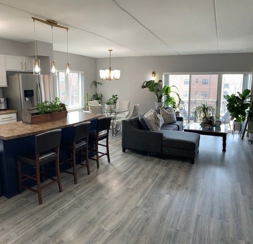 6560 W Diversey Avenue 316D, Chicago, IL 60707