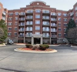 6560 W Diversey Avenue 316D, Chicago, IL 60707