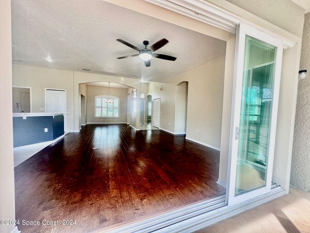 2558 Long Sandy Circle, Merritt Island, FL 32952