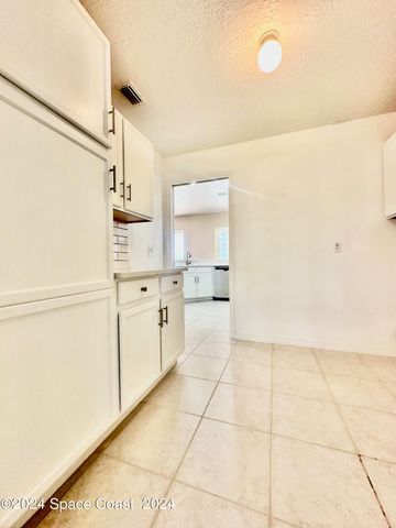 2558 Long Sandy Circle, Merritt Island, FL 32952