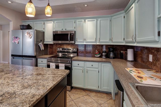 402 HERMINE BLVD, San Antonio, TX 78212