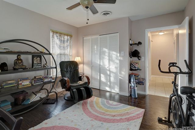 402 HERMINE BLVD, San Antonio, TX 78212