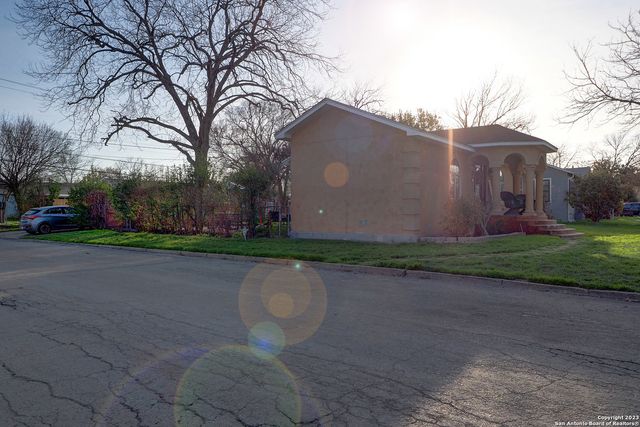 402 HERMINE BLVD, San Antonio, TX 78212