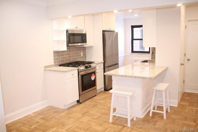 50 White Oak Street 1C, New Rochelle, NY 10801